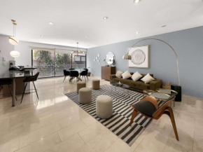 20-202 Elegant 2BR-Roma Norte parking 24-7 Security